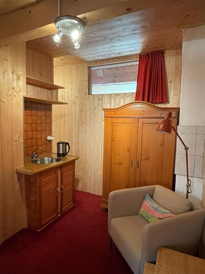 Bnb Guesthouse Lusi Frauenkirch Eksteriør bilde