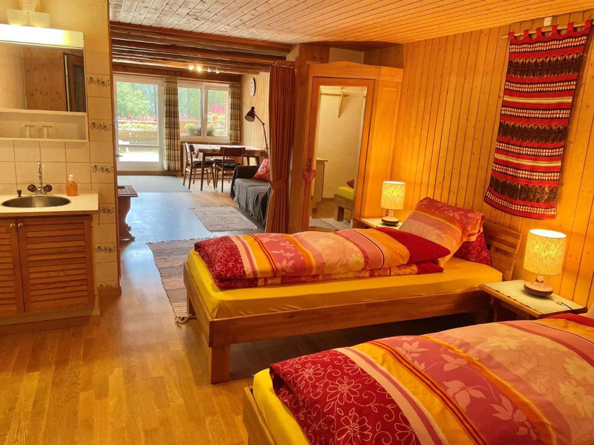 Bnb Guesthouse Lusi Frauenkirch Eksteriør bilde