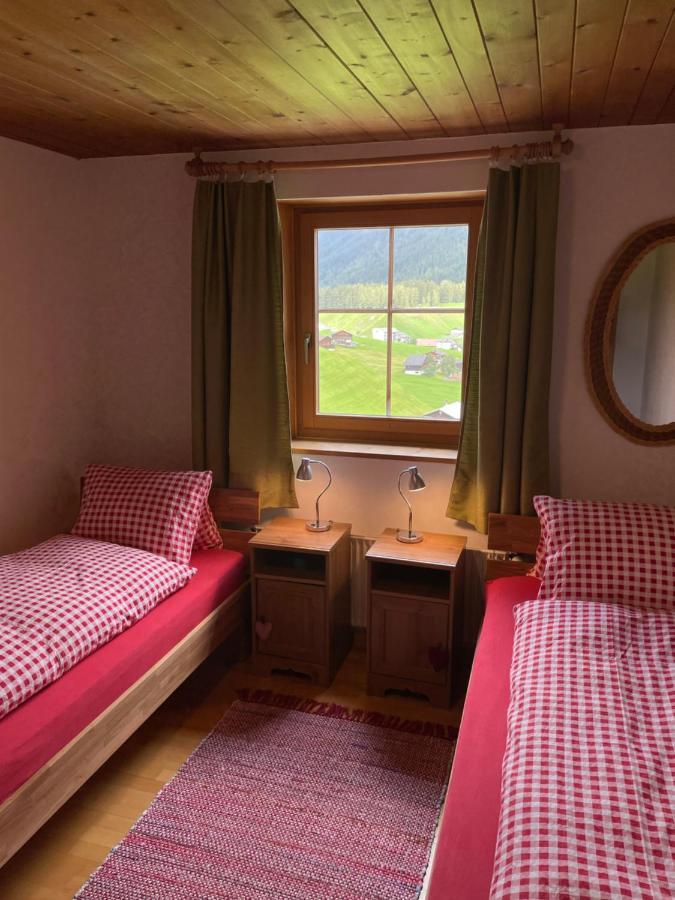 Bnb Guesthouse Lusi Frauenkirch Eksteriør bilde