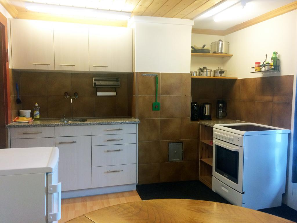 Bnb Guesthouse Lusi Frauenkirch Eksteriør bilde
