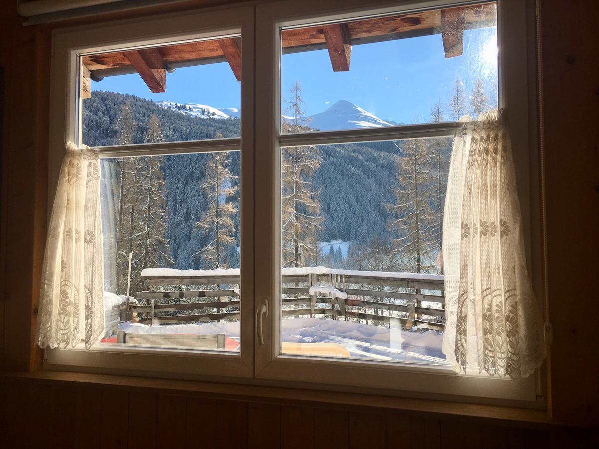 Bnb Guesthouse Lusi Frauenkirch Eksteriør bilde